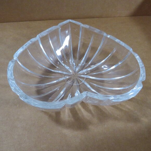 Heart Shaped Candy Trinket Dish Ribboned Glass #2 - Picture 6 of 13